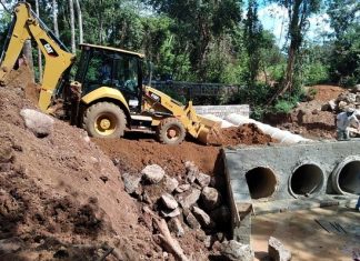 Após ser tomada pela chuva, ponte que liga bairros da região sul de Palmas é interditada para obras de recuperação