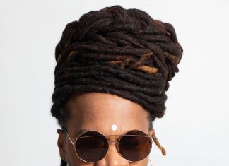 Carlinhos Brown recicla parcerias e folias antigas no disco ‘Sim.Zás’