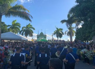 Paulinha Abelha é sepultada na cidade natal, em SE
