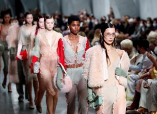 Semana de Moda de Milão começa com mais desfiles presenciais do que online pela 1ª vez desde 2020