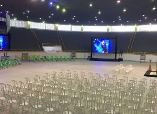 Corpo de Paulinha Abelha é velado em cerimônia aberta ao público em ginásio de Aracaju