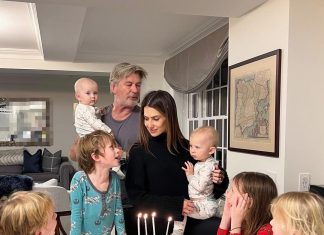 Alec Baldwin e a mulher, Hilaria, estão à espera do sétimo filho; ator será pai pela oitava vez