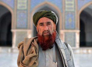 A cultura dos chapéus no Afeganistão: gorros e turbantes dão status e indicam região de origem das pessoas