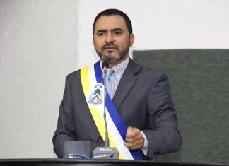 Wanderlei Barbosa tem trajetória marcada por cargos no Legislativo e parentes conhecidos na política