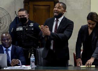 Jussie Smollett é condenado a 5 meses de prisão por fingir ataque racista e homofóbico