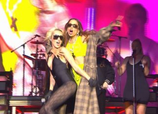 Miley Cyrus recebe Anitta para cantar ‘Boys don’t cry’ no Lollapalooza 2022