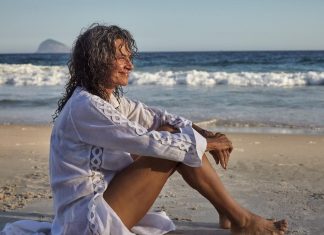 Simone canta Cátia de França, Karina Buhr, Martins, PC Silva e Socorro Lira no álbum ‘Da gente’