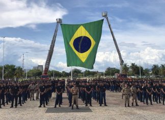 Evento na Praça dos Girassóis marca ingresso de alunos-soldados no curso de formação da Polícia Militar