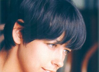 Livro sobre primeiro disco de Nara Leão tem obviedade do título redimida pelo apuro do texto