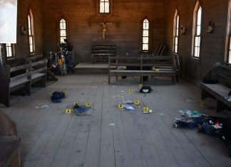 Vídeo mostra atendimento de feridos por disparo de arma no set do filme ‘Rust’