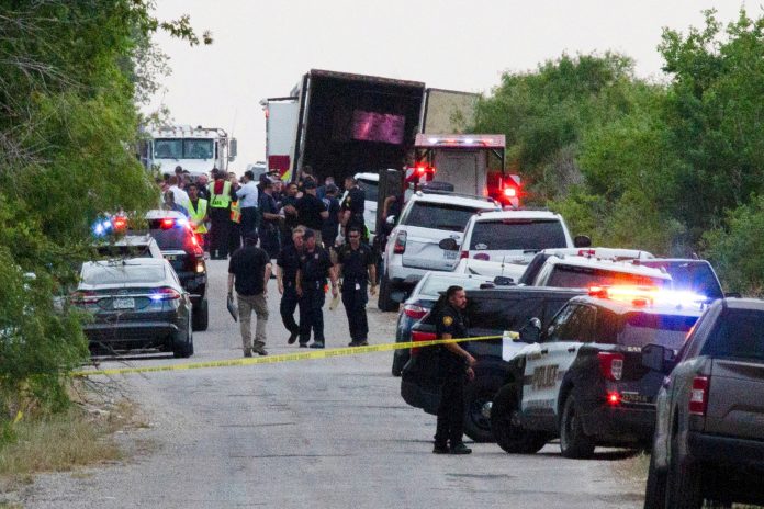 2022-06-28t025414z-2037304841-rc2k0v9qa4t4-rtrmadp-3-texas-truck-deaths