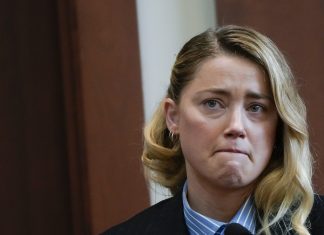 Amber Heard diz não culpar júri por condenação e critica papel das redes sociais em julgamento
