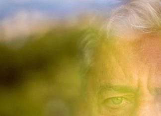 Quem se atreve a dizer a Chico Buarque do que é feito o samba?