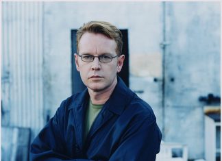 Depeche Mode diz que morte de Andrew Fletcher foi causada por rompimento de aorta