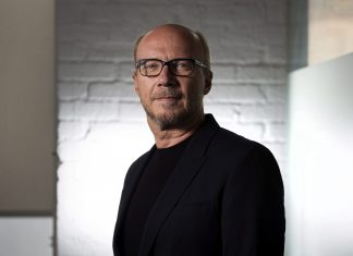 Paul Haggis, diretor e roteirista ganhador do Oscar por ‘Crash: No limite’, é preso na Itália por abuso sexual e lesão corporal