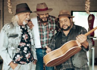 Zé Geraldo se reencontra com o violeiro Francis Rosa em álbum anunciado por single com Xangai