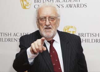 Bernard Cribbins, ator de ‘Doctor Who’, morre aos 93 anos