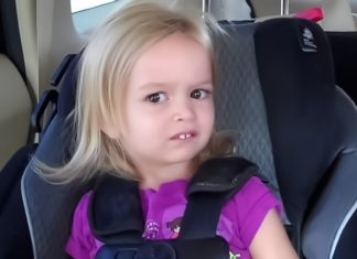 Mãe da garotinha do Meme ‘Chloe’ anuncia afastamento das redes sociais dez anos depois