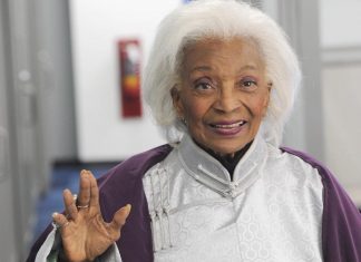 Nichelle Nichols, a Uhura de ‘Jornada nas estrelas’, morre aos 89 anos