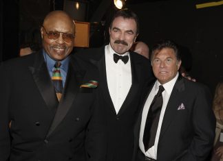 Ator Roger E. Mosley, da série ‘Magnum’, morre aos 83 anos