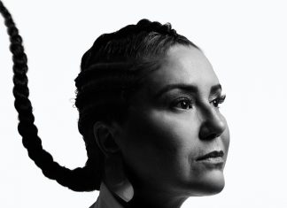 Maria Rita reaparece de cabeça feita em EP que expressa a fé da artista no samba e no Candomblé