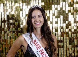 Finalista do Miss Inglaterra se torna primeira a disputar concurso sem maquiagem