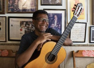 Violonista Marcelo Menezes impõe o D.N.A. carioca nas cadências dos sambas do terceiro álbum autoral