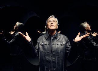 Eis 80 músicas de Caetano Veloso que atestam a grandeza da obra antenada e jovial do compositor