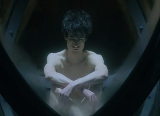 Tom Sturridge explica como construiu protagonista em ‘Sandman’: ‘Ele é a voz dentro da sua cabeça’