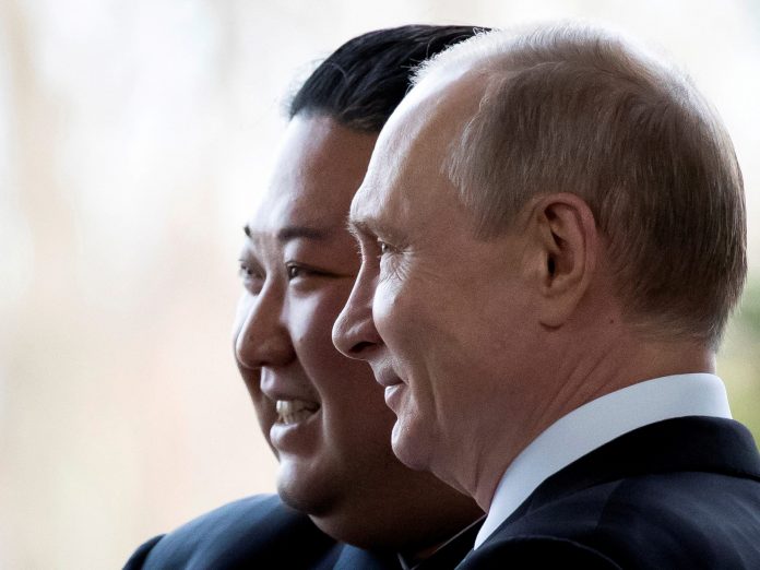 2022-08-15t132702z-1-lynxmpei7e0hf-rtroptp-4-northkorea-russia-scaled