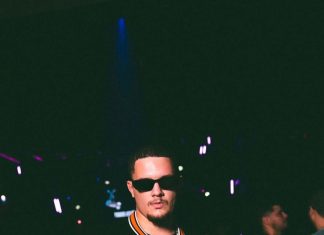 Theo Kant, cantor que tocou violão no show de Post Malone, agradece rapper: ‘Incrível a oportunidade’