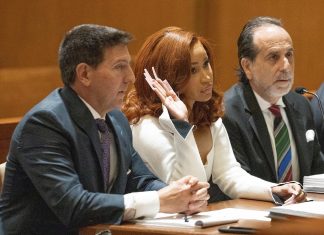 Cardi B se declara culpada em caso de briga em boate de striptease