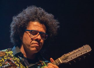 Hamilton de Holanda tem duas indicações importantes no Grammy Latino 2022 por discos distintos