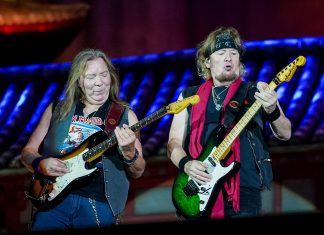 Iron Maiden faz grande show apesar de falha de som na noite de abertura do Rock in Rio 2022