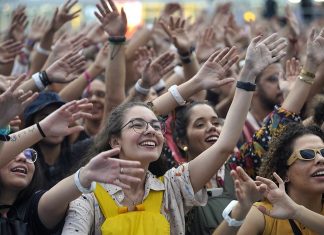 Dua Lipa transforma o Rock in Rio em pista de dança no último show do Palco Mundo