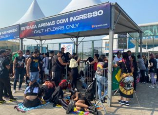 Rock in Rio: público aguarda abertura dos portões na Cidade do Rock para o 4º dia do festival