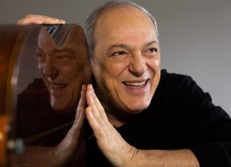 Toquinho rebobina canções autorais em álbum que inclui Caetano Veloso, Giulia Be e Sandy