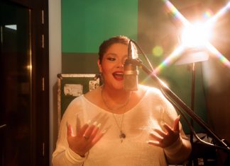Vocalista de Baco Exu do Blues, Alma Thomas festeja o Natal com jazzístico álbum autoral de músicas inéditas