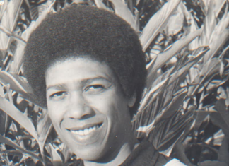 Coletânea com 12 gravações de Djavan antes da fama tem valor documental, mas omite registro mais raro do artista