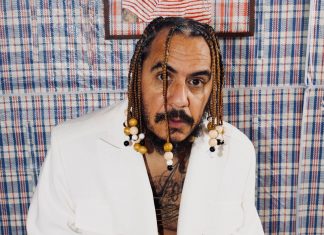 Marcelo D2 canta hits de Almir Guineto e Arlindo Cruz na abertura do ‘Manual prático do novo samba tradicional’