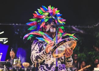 Carlinhos Brown celebra ‘Nega de Obaluaê’, no universo da axé music, 50 anos depois do samba-rock de Wando