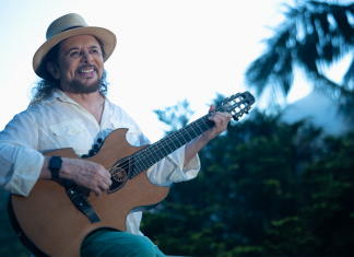 Voz mais zen da nação nordestina, Geraldo Azevedo chega aos 80 anos com obra romântica de sabor tropical