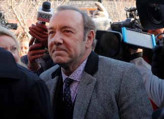Kevin Spacey volta a ser acusado por violência sexual