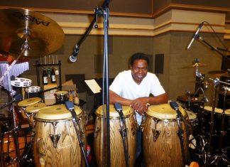 Paulinho da Costa, percussionista de discos de Madonna e Michael Jackson, volta ao Brasil para falar da carreira