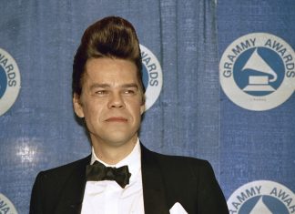 David Johansen, vocalista da banda punk New York Dolls, morre aos 75
