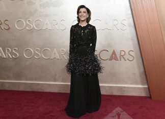 Assim como Fernanda Torres, Fernanda Montenegro foi ao Oscar com vestido preto; veja