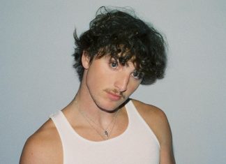 Dilemas masculinos no Lolla… artistas cantam desafios e privilégios de ser homem em 2025