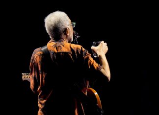 Gilberto Gil sorve a bebida amarga de ‘Cálice’ no show ‘Tempo rei’, cuja turnê chega ao Rio após a estreia na Bahia