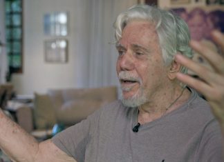 ‘A banana me persegue até hoje’: Reginaldo Faria lembra cena icônica de ‘Vale Tudo’ e fala de set preferido