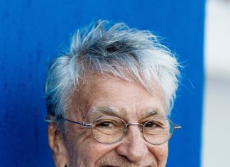 Caetano Veloso rejeita aposentadoria, planeja compor e organiza o roteiro de shows já programados em festivais
